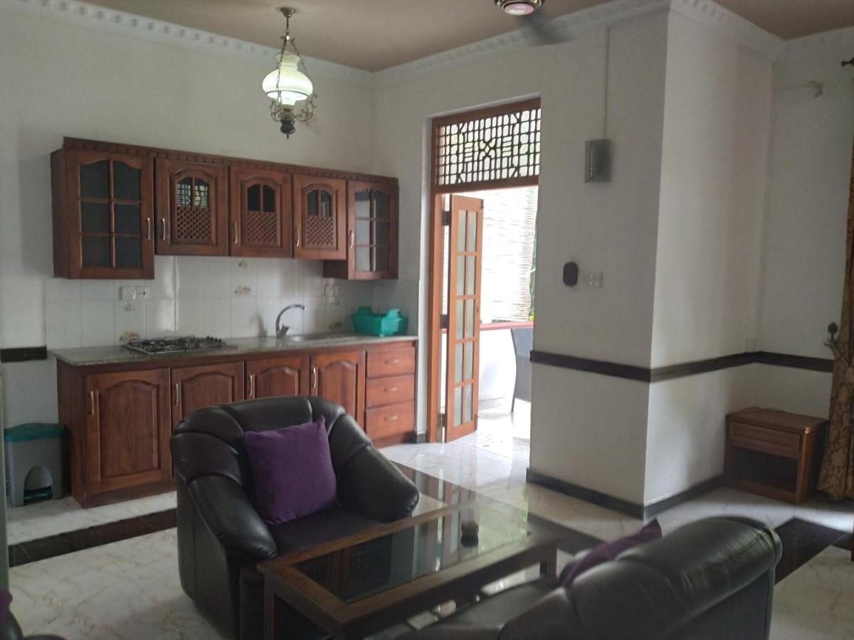 نيجومبو Vijai Resort المظهر الخارجي الصورة