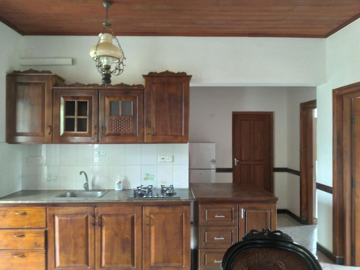نيجومبو Vijai Resort المظهر الخارجي الصورة